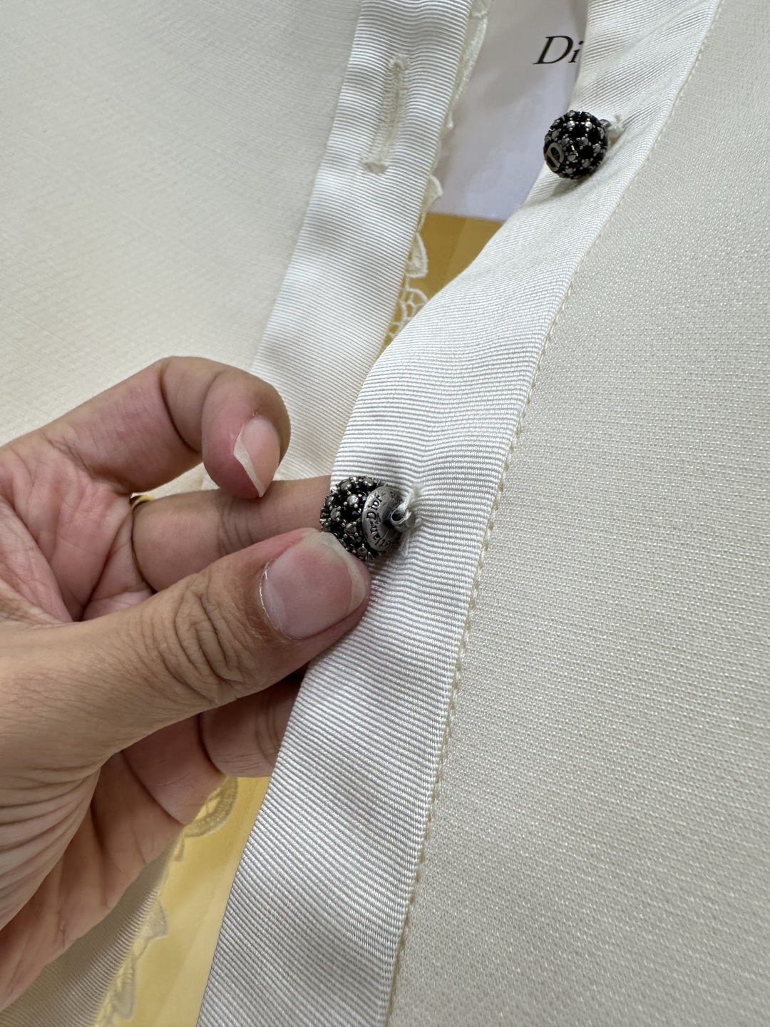 ♥Dio*♥2025新品上架 小立领绣花西装外套定制YB进口百分百丝毛材质 质感光泽 垂感更强 品相高级