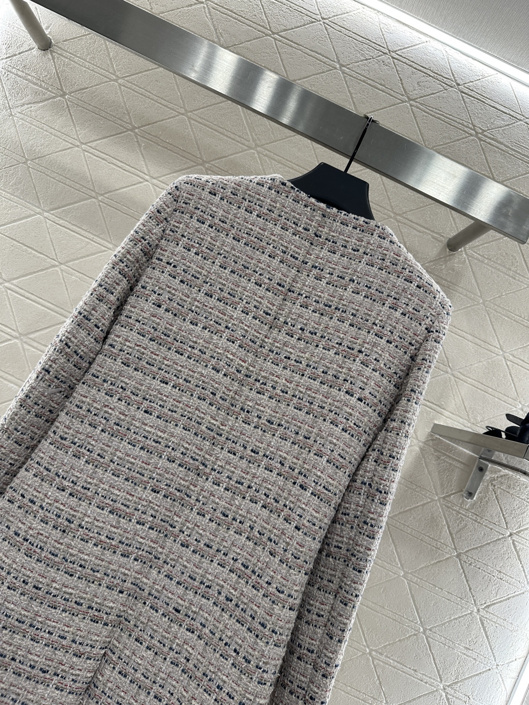 ♥Loro Plan*♥2025新品上架 粗纺彩点洋装长款大衣定制YB进口精仿羊毛呢材质 肌理明显 毛料