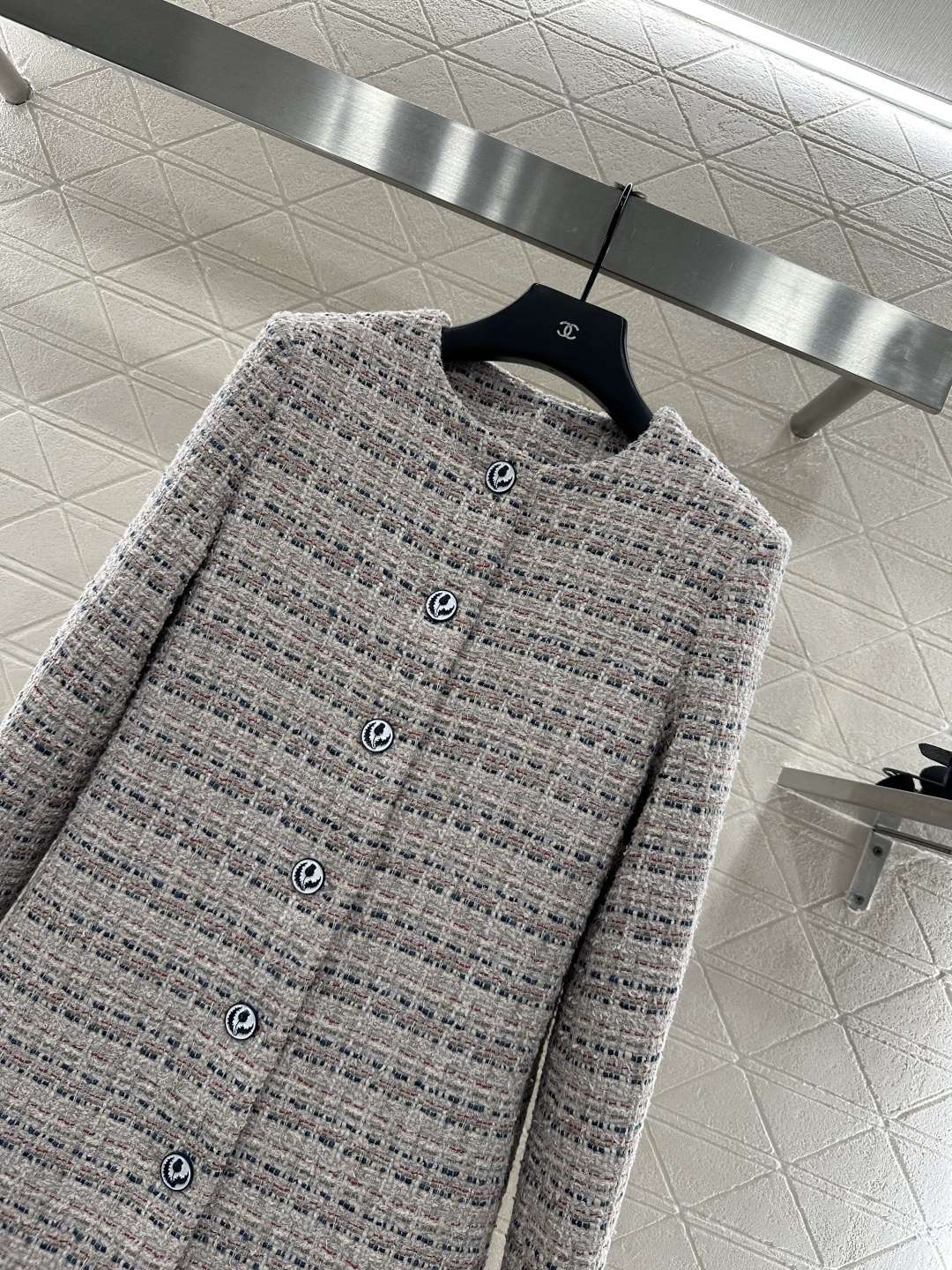 ♥Loro Plan*♥2025新品上架 粗纺彩点洋装长款大衣定制YB进口精仿羊毛呢材质 肌理明显 毛料