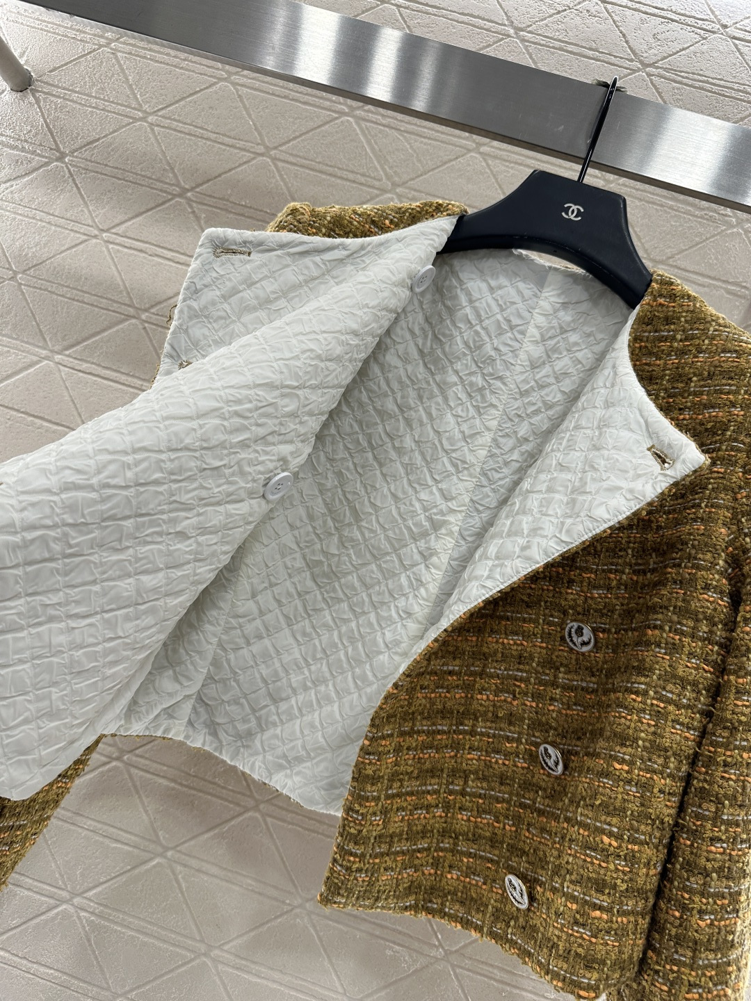 ♥Loro Plan*♥2025新品上架 圆领斜襟洋装百褶短裙套装定制YB进口粗纺羊毛呢材质 质感高级 