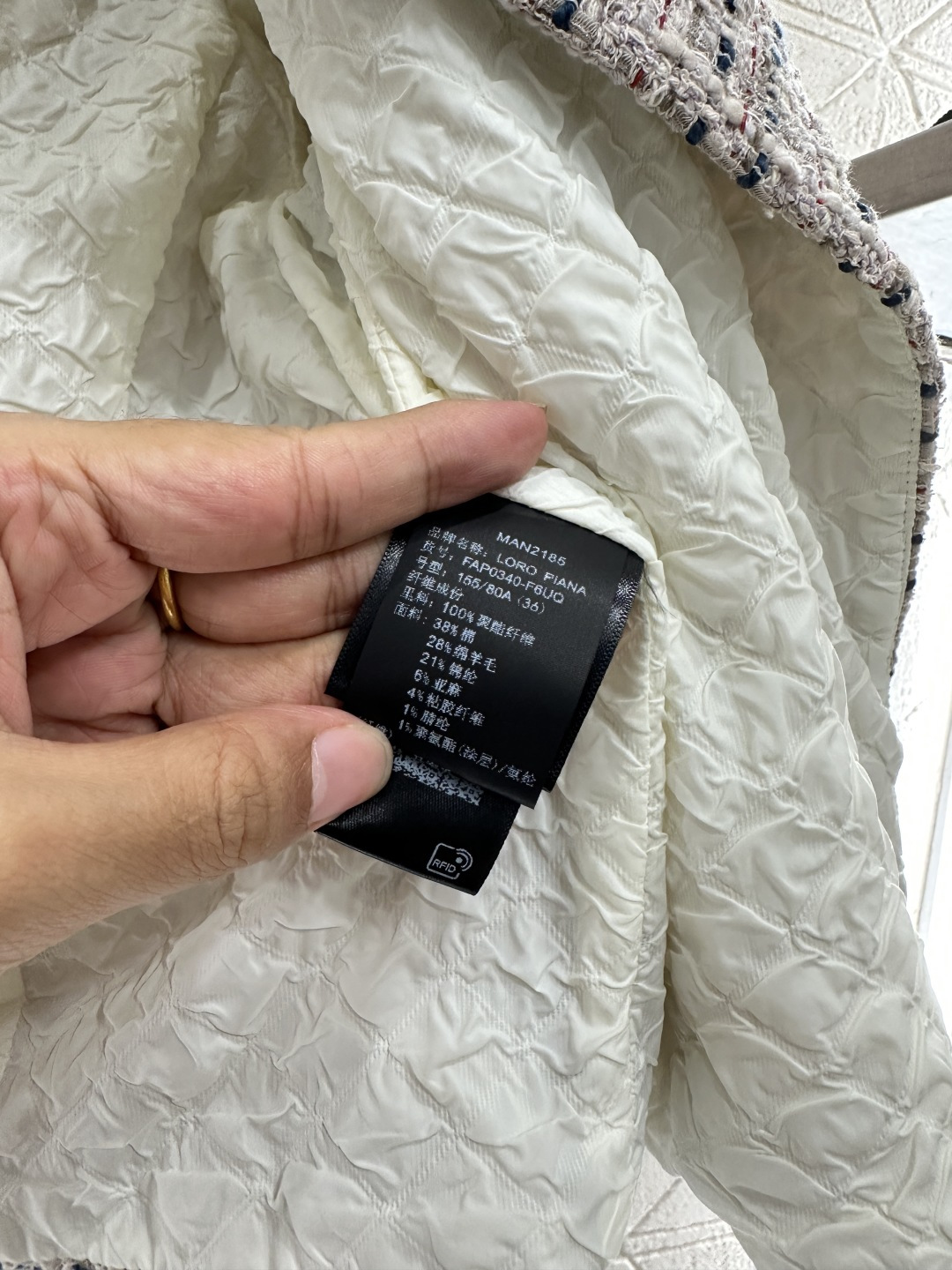 ♥Loro Plan*♥2025新品上架 圆领斜襟洋装百褶短裙套装定制YB进口粗纺羊毛呢材质 质感高级 