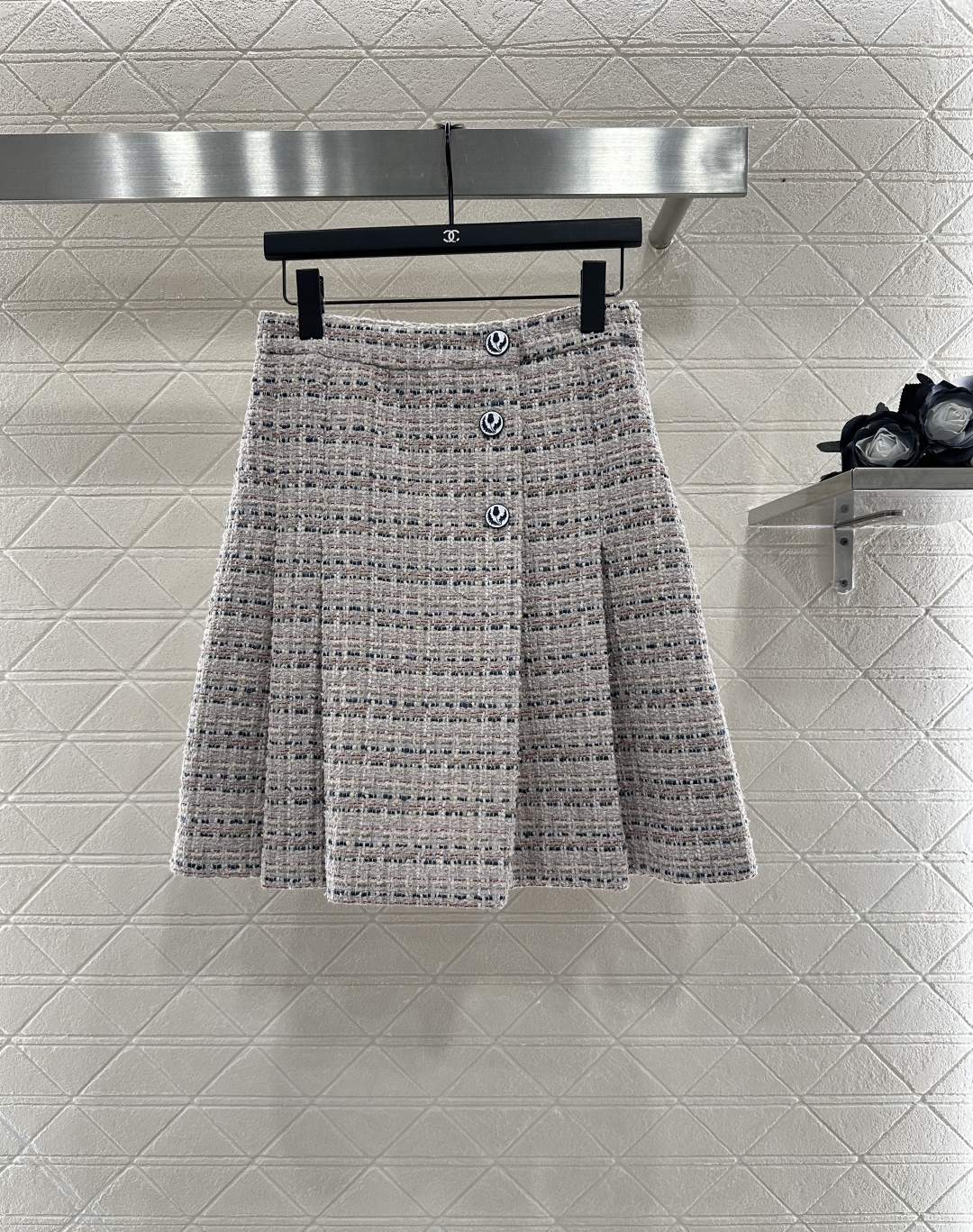 ♥Loro Plan*♥2025新品上架 圆领斜襟洋装百褶短裙套装定制YB进口粗纺羊毛呢材质 质感高级 