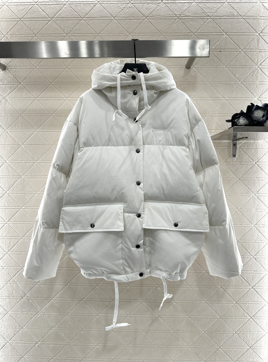 ♥Prad*♥2025新品上架 高领连帽羽绒服外套定制YB进口防风防水尼龙材质 其工艺还原 升级材质 提