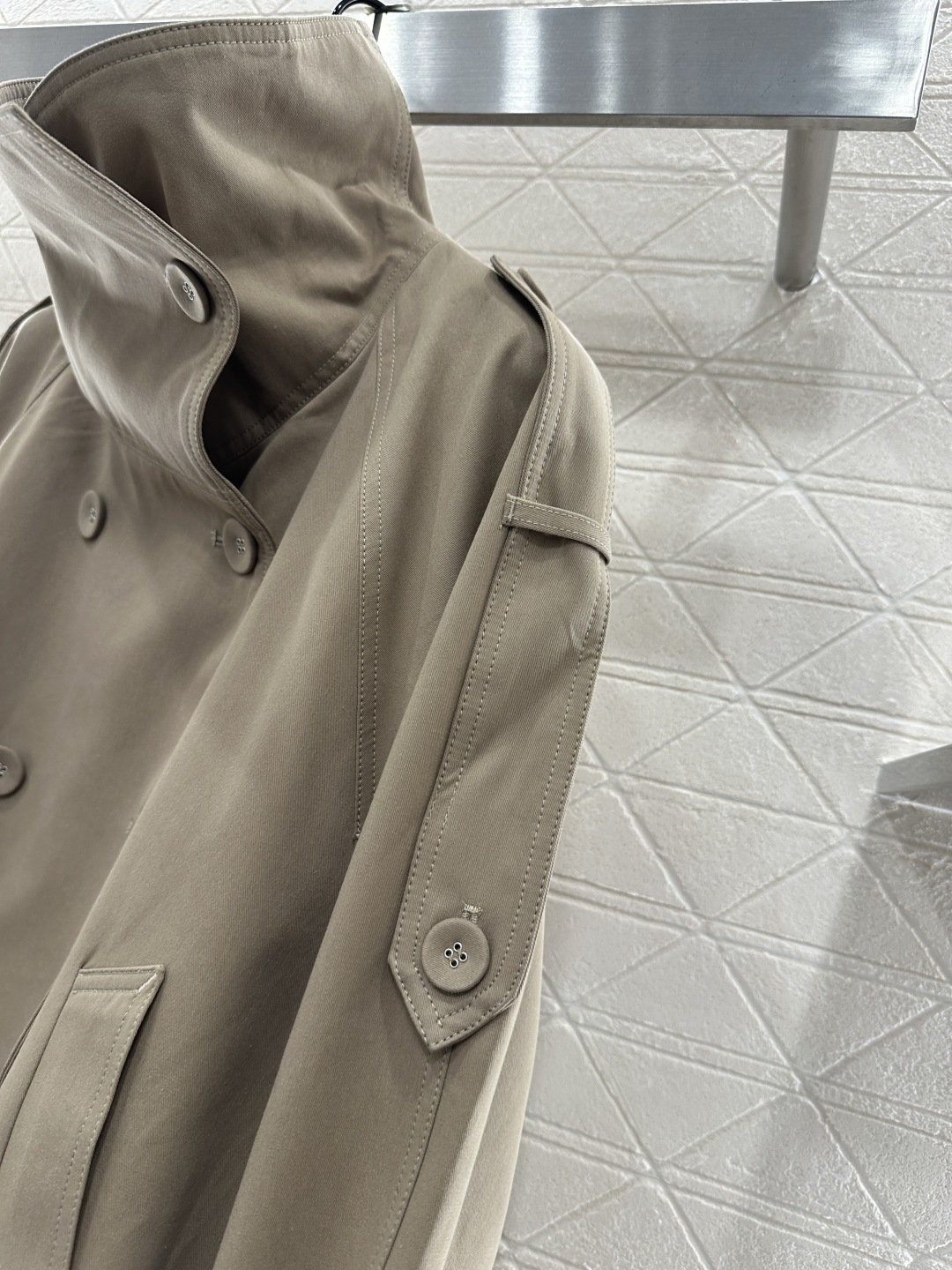 ♥Acne studio*♥2025新品上架 两面穿廓形风衣外套定制YB斜纹全棉风衣材质 挺括有型 质感