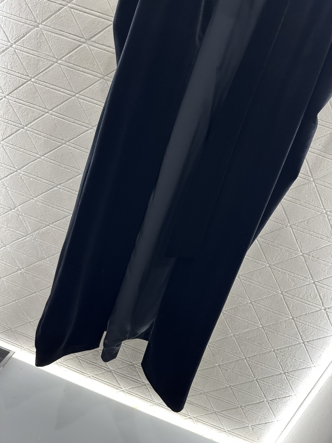 ♥Dio*♥2025新品上架 丝绒飘带披风定制YB进口丝绒材质 质感光泽 穿搭洋气 飘带披风剪裁 两肩褶