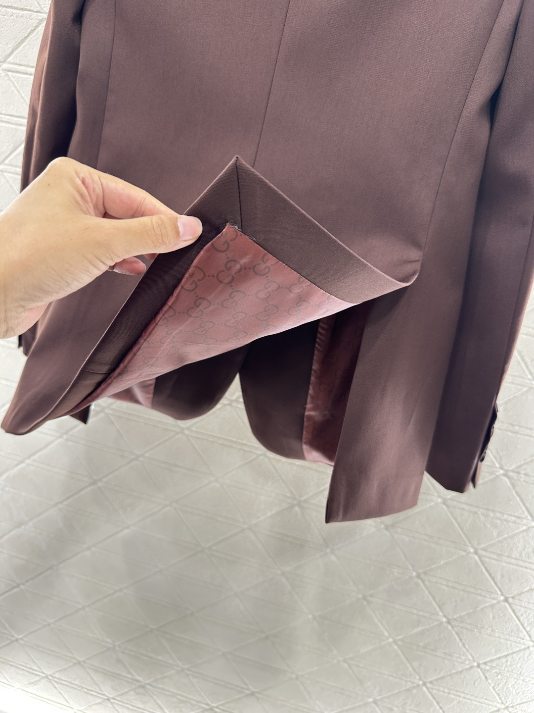 ♥Gucc*♥2025新品上架 正肩翻领西装外套长裤套装定制YB进口材质 质感光泽高级 垂顺有型 正肩廓