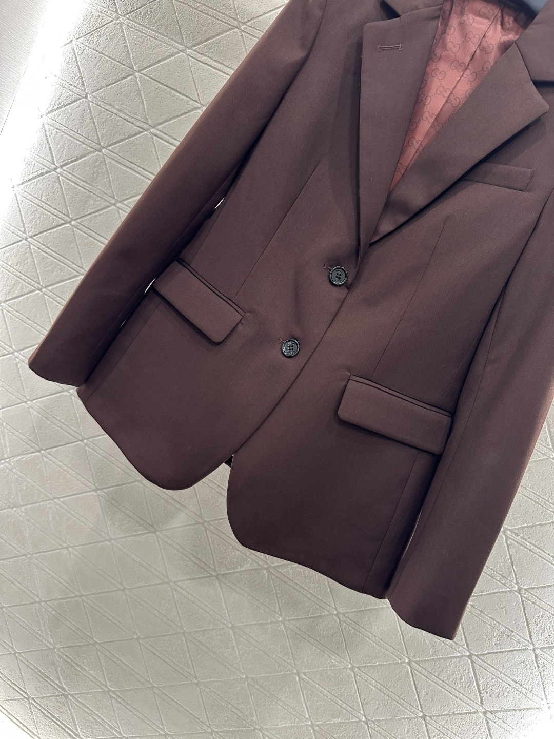 ♥Gucc*♥2025新品上架 正肩翻领西装外套长裤套装定制YB进口材质 质感光泽高级 垂顺有型 正肩廓