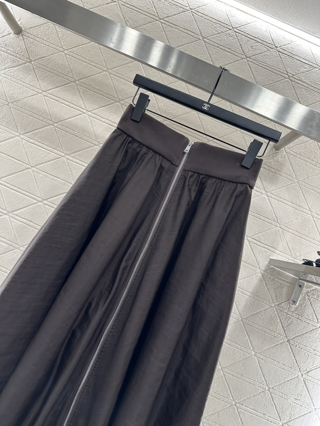 ♥Prad*♥2025新品上架 工装夹克外套半裙套装定制YB进口环保再生尼龙材质 质感光泽 挺括有型 连