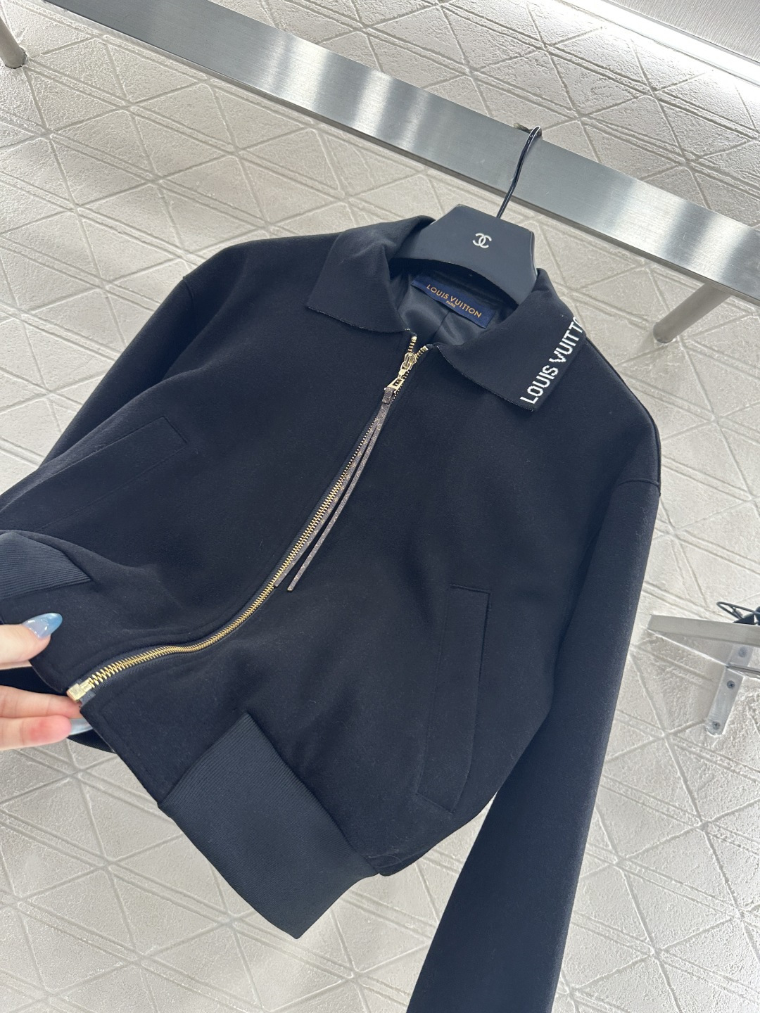 ♥louis vuitto*♥2025新品上架 休闲棒球夹克外套定制YB斜纹全棉材质 质感高级 穿搭舒适