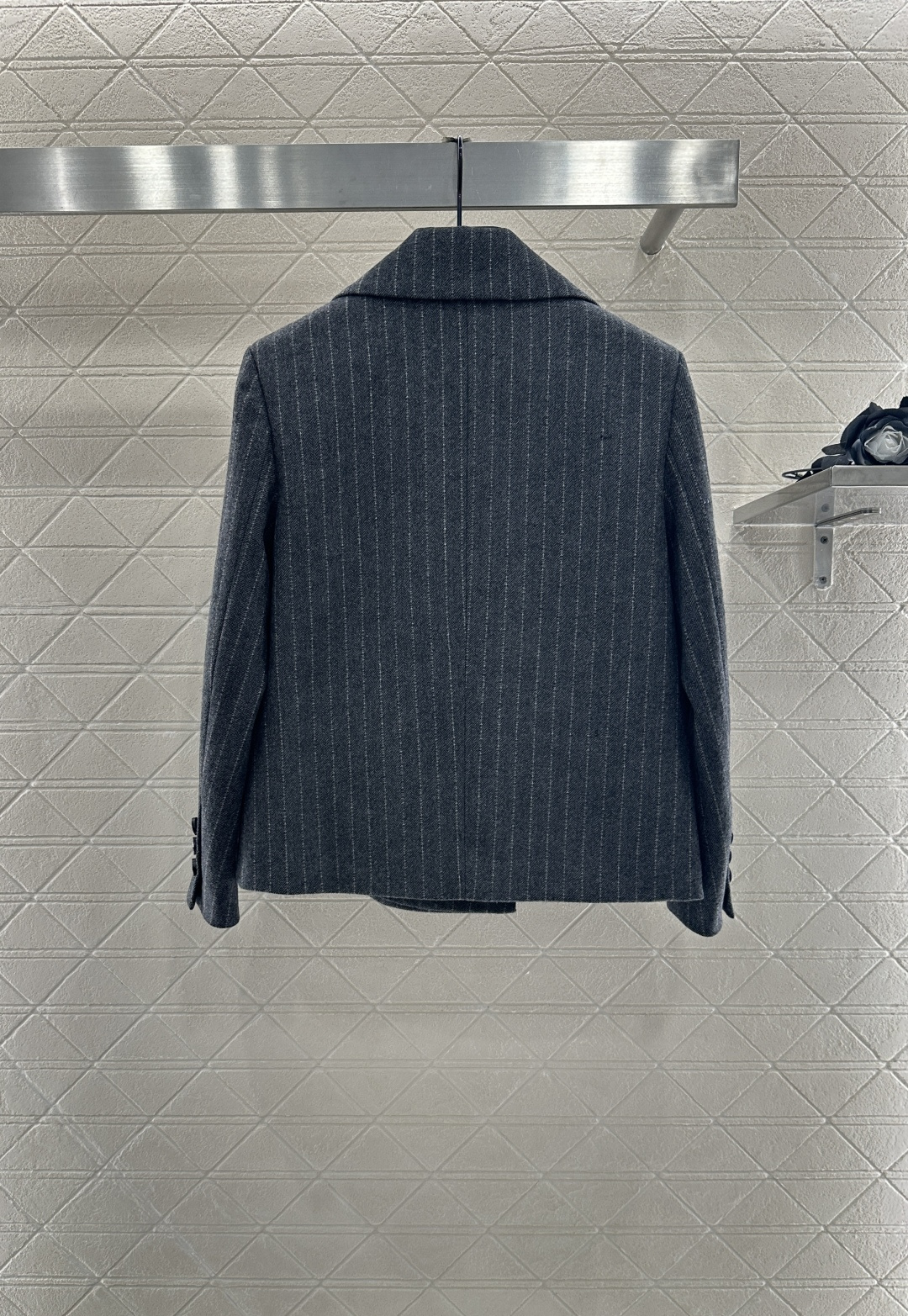 ♥Dio*♥2025新品上架 大翻领条纹西装外套定制YB进口棉毛材质 质感光泽高级 垂顺有型 正肩加宽大