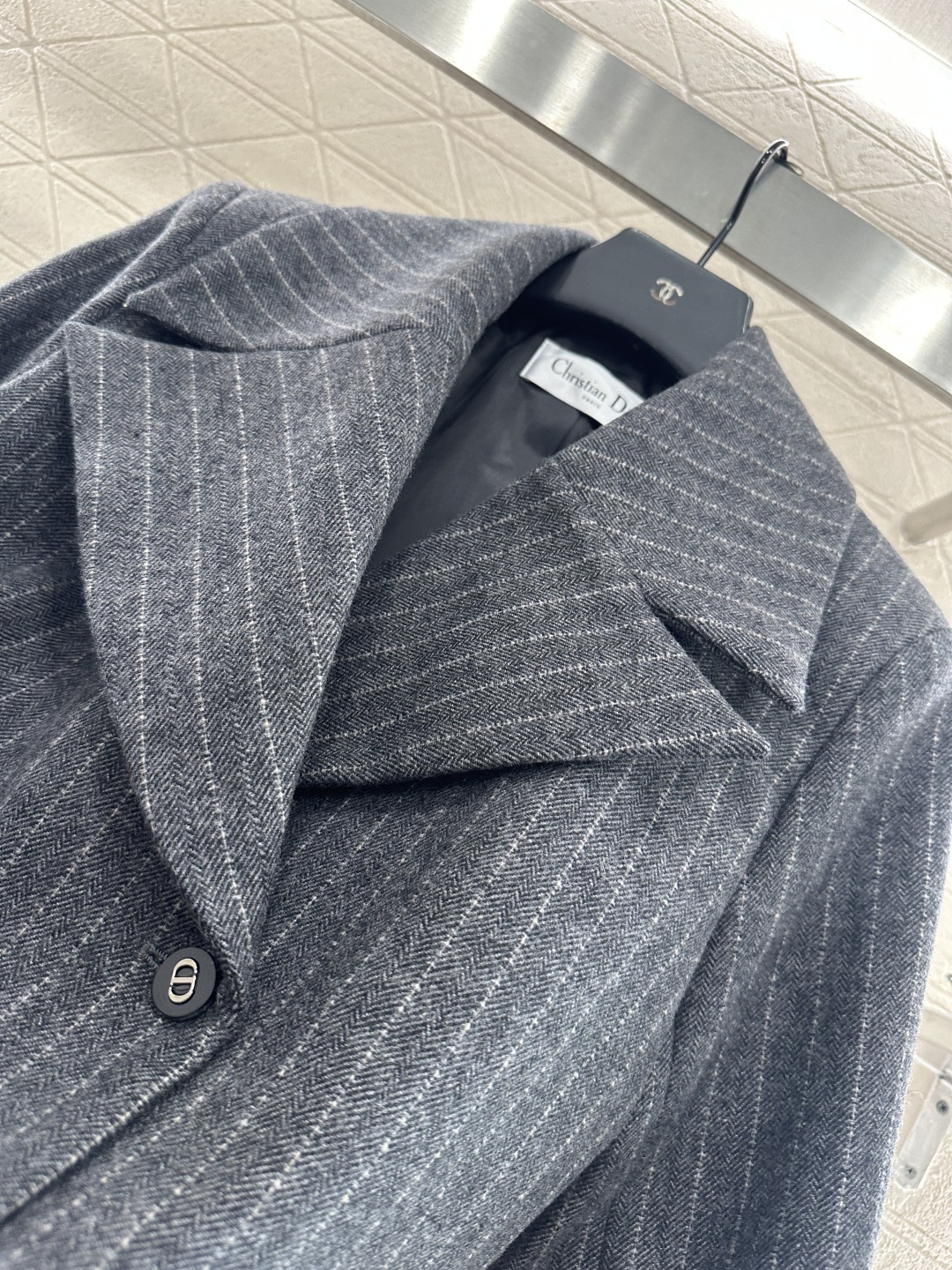 ♥Dio*♥2025新品上架 大翻领条纹西装外套定制YB进口棉毛材质 质感光泽高级 垂顺有型 正肩加宽大