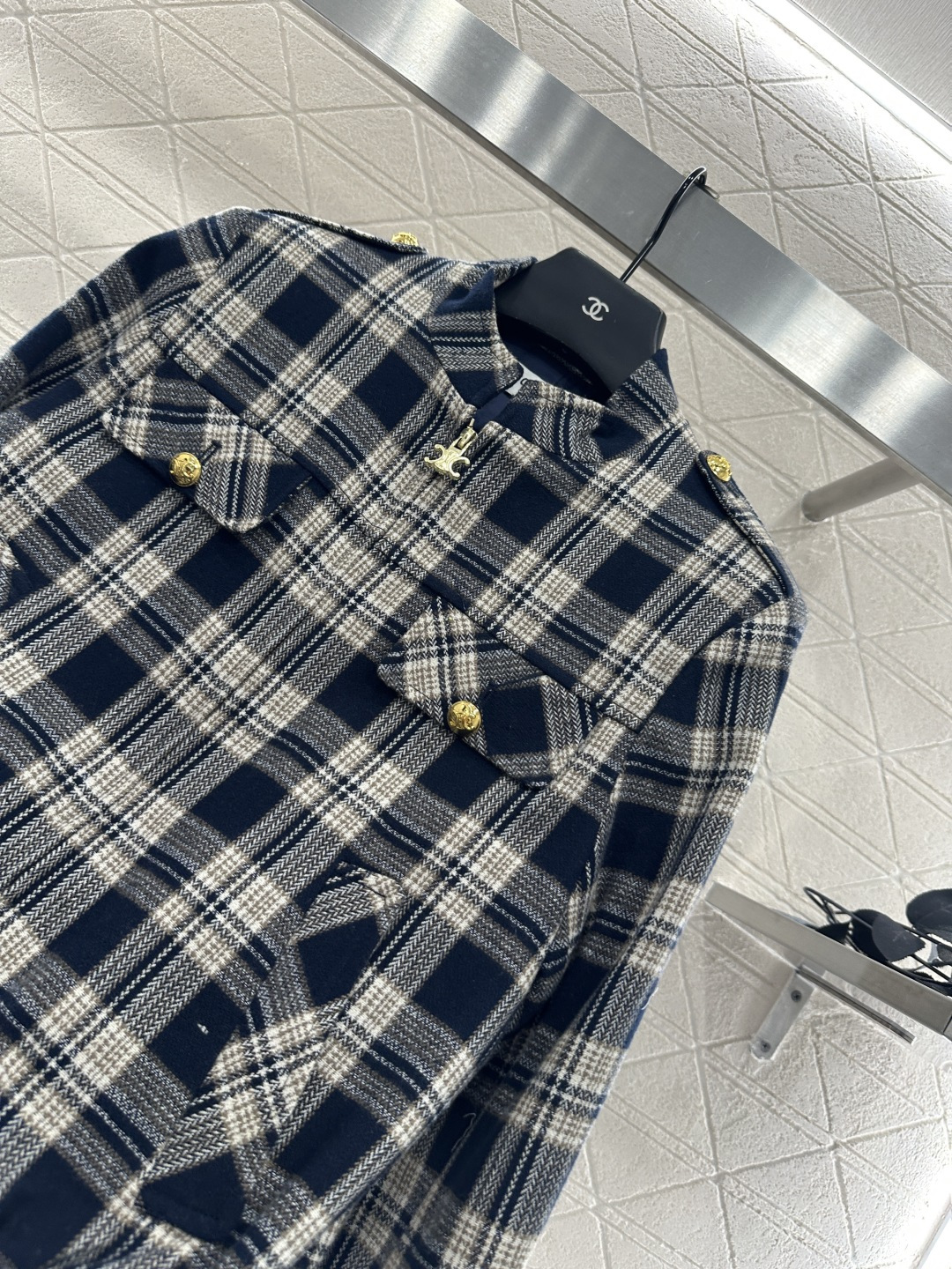 ♥Celin*♥2025新品上架 格纹时髦外套定制YB斜纹全棉材质 质感细腻 挺括有型 拉链外套剪裁 立