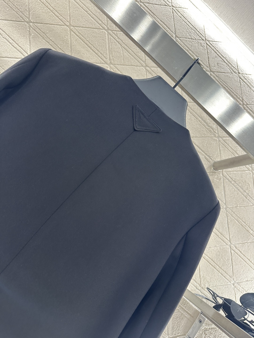 ♥prad*♥2025新品上架 圆领蝴蝶结外套定制YB进口醋酸材质 肌理明显 垂顺光泽 圆领洋装外套版型