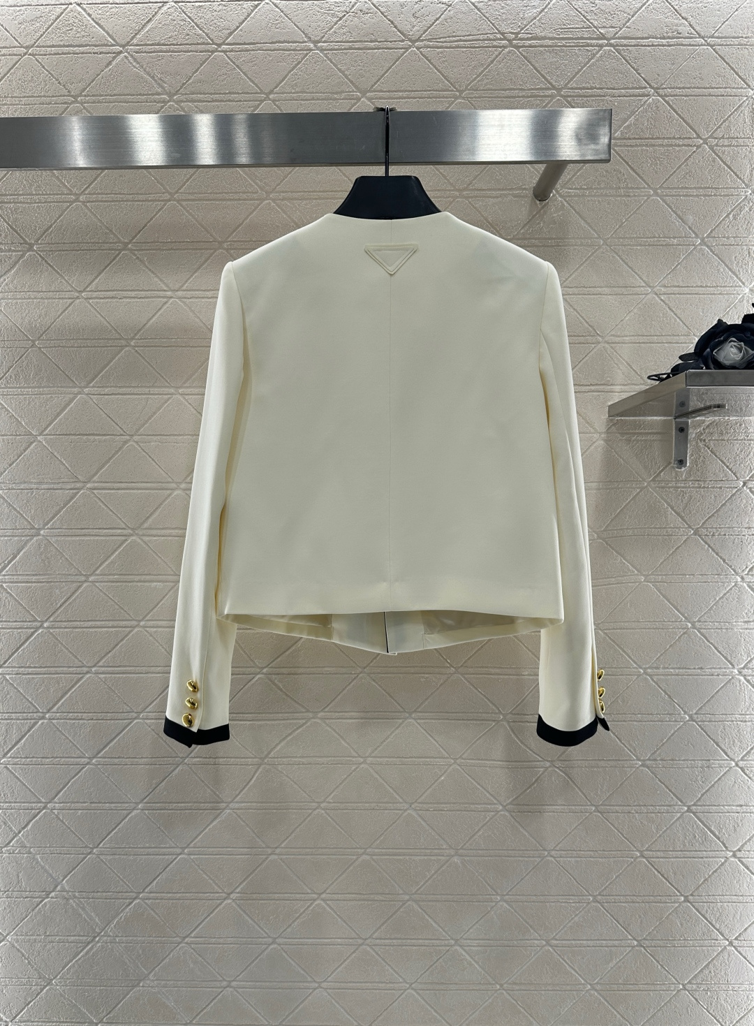 ♥prad*♥2025新品上架 圆领蝴蝶结外套定制YB进口醋酸材质 肌理明显 垂顺光泽 圆领洋装外套版型