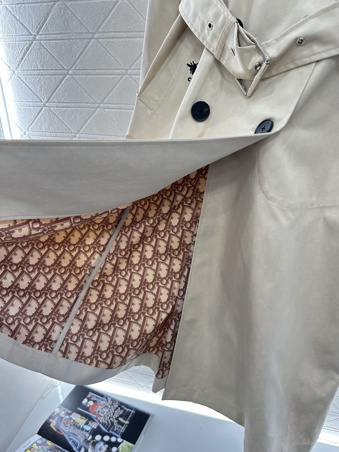 ♥Dio*♥2025新品上架 翻领腰带风衣外套定制YB进口风衣材质 工艺处理 挺括有型 质感高级 翻领长