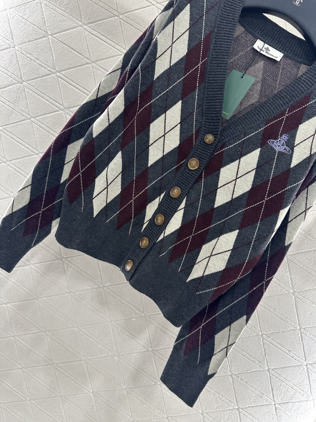 ♥west vivienne*♥2025新品上架 菱格提花针织开衫定制YB羊毛纱线织造 质感细腻 舒适好