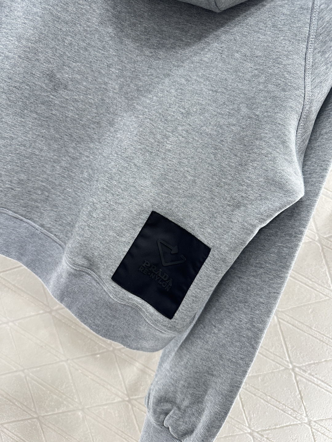 ♥Prad*♥2025新品上架 连帽字母卫衣长裤套装定制YB原生全棉材质 柔软亲肤 久洗不易变形气球 质