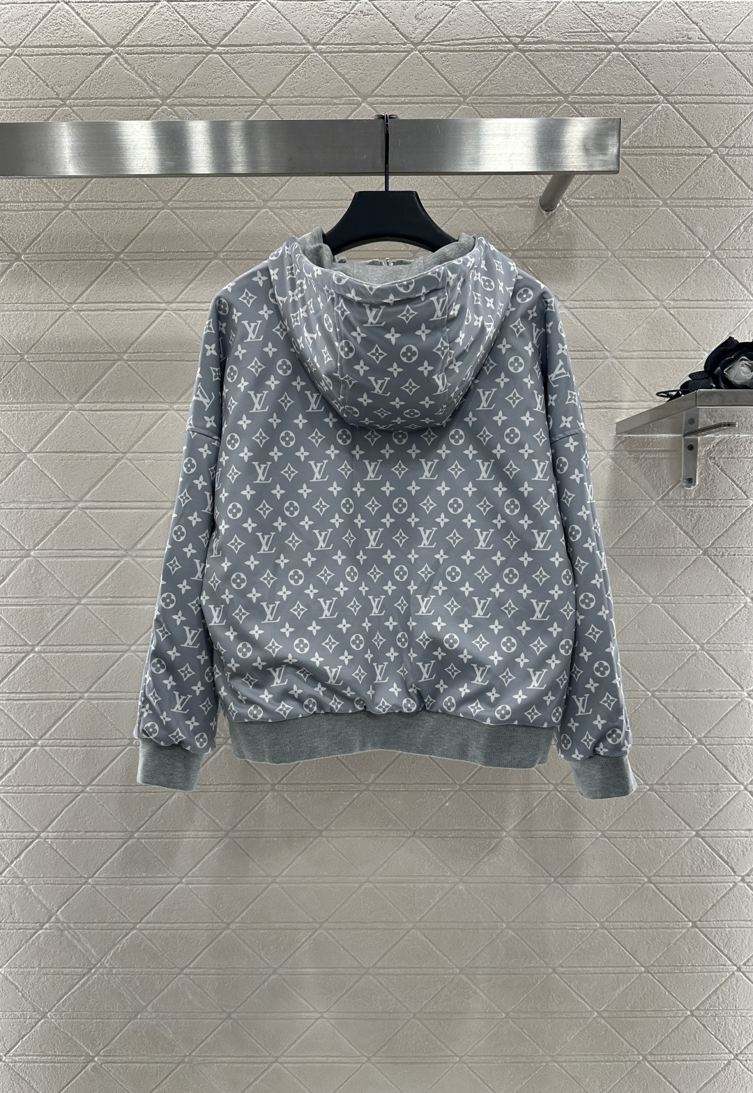 ♥Louis vuitto*♥2025新品上架 两面穿连帽外套长裤套装定制YB斜纹全棉材质 质感光泽 舒