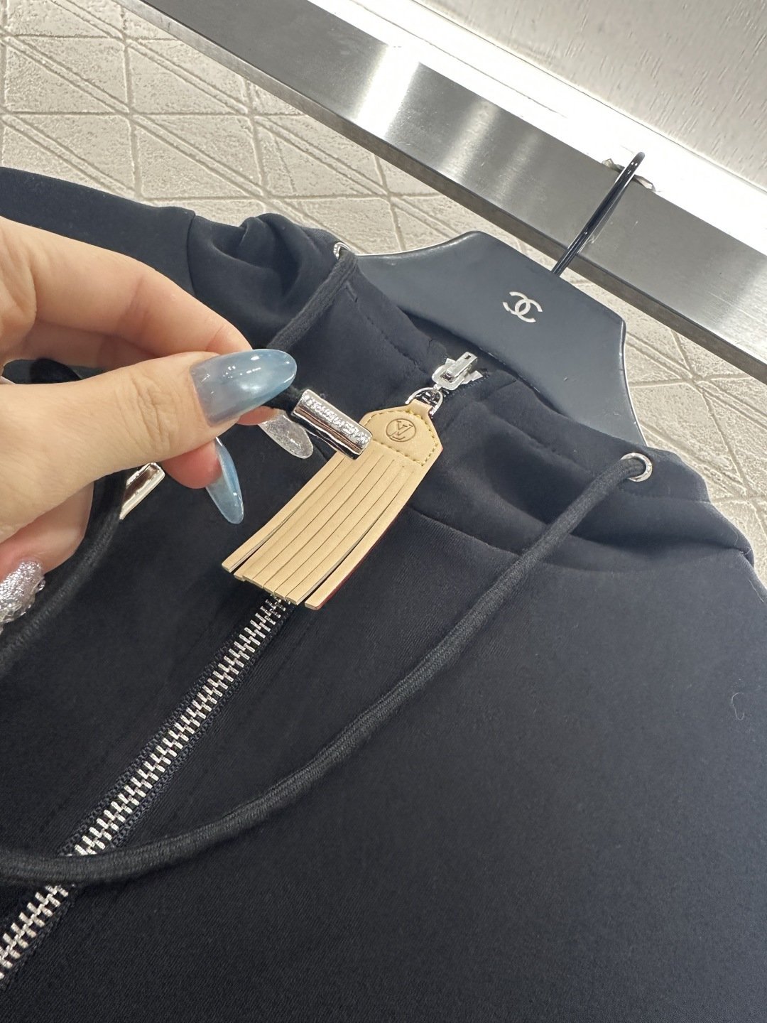 ♥Louis vuitto*♥2025新品上架 两面穿连帽外套长裤套装定制YB斜纹全棉材质 质感光泽 舒