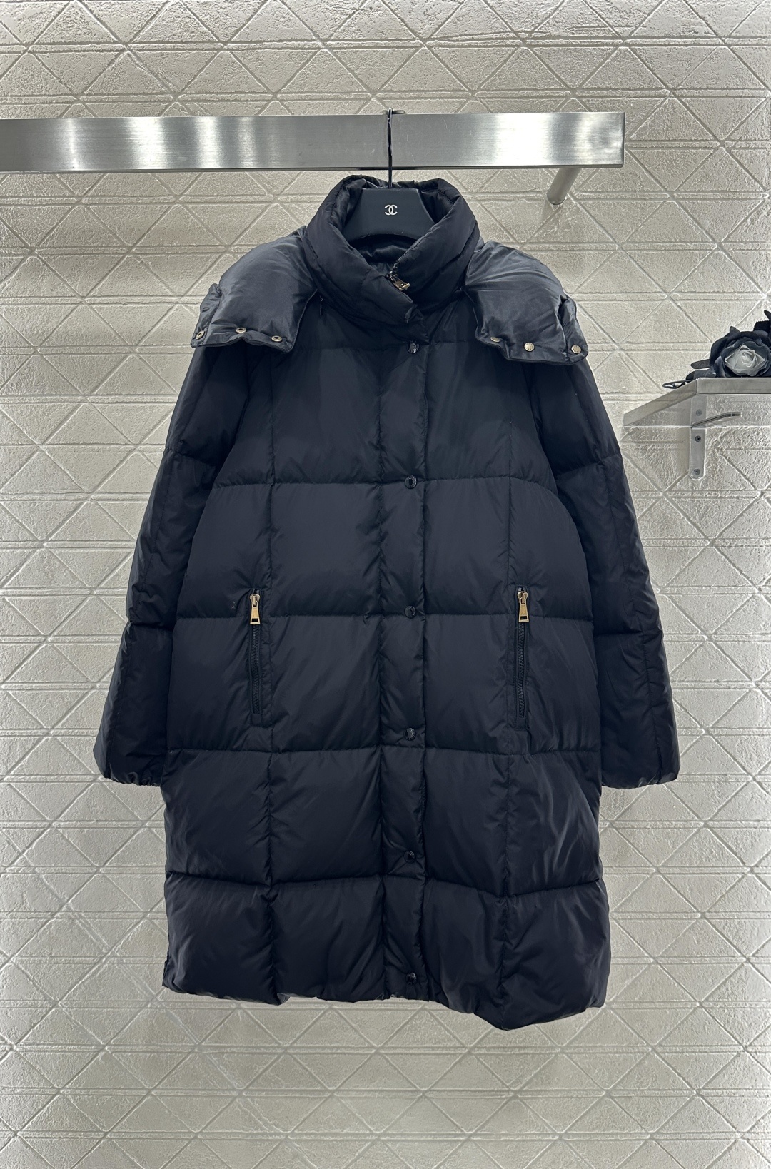 ♥Moncle*♥2025新品上架 连帽可拆卸长款羽绒服外套定制YB进口防风防水尼龙材质 其工艺还原 升