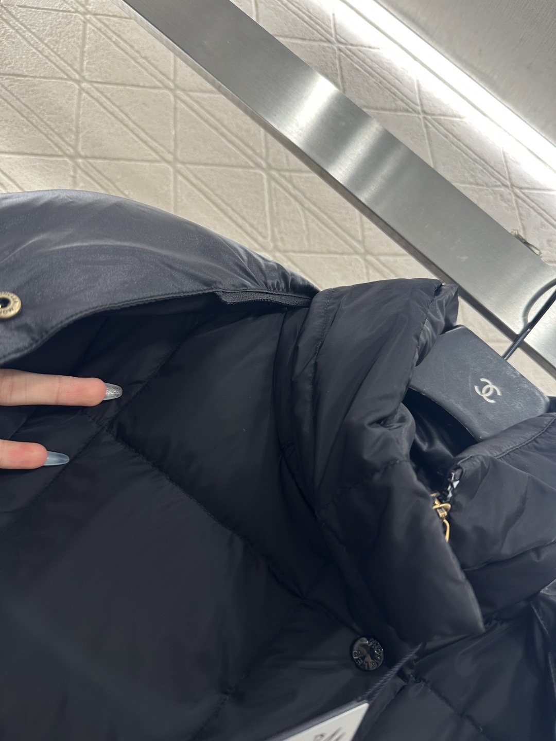 ♥Moncle*♥2025新品上架 连帽可拆卸长款羽绒服外套定制YB进口防风防水尼龙材质 其工艺还原 升