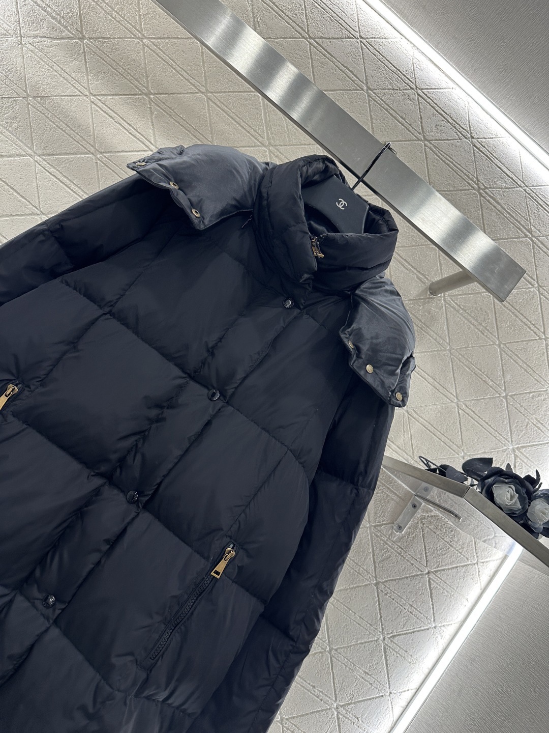 ♥Moncle*♥2025新品上架 连帽可拆卸长款羽绒服外套定制YB进口防风防水尼龙材质 其工艺还原 升