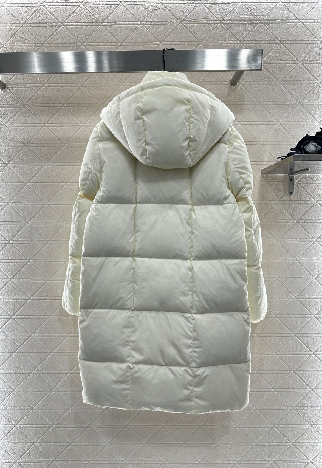 ♥Moncle*♥2025新品上架 连帽可拆卸长款羽绒服外套定制YB进口防风防水尼龙材质 其工艺还原 升