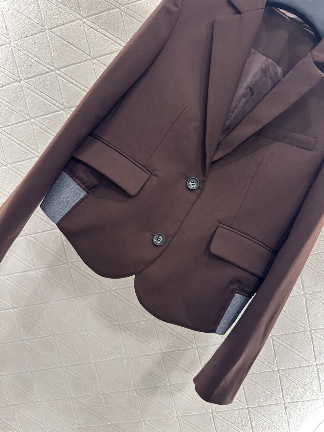 ♥Loew*♥2025新品上架 撞色西装外套长裤套装定制YB进口材质 质感光泽高级 垂顺有型 正肩廓形西