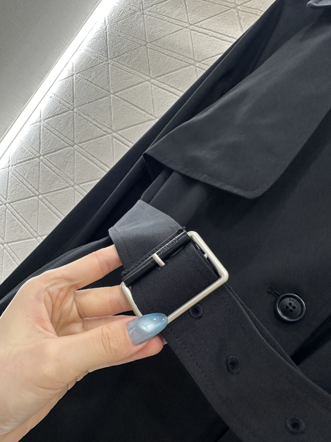 ♥Loew*♥2025新品上架 腰带披肩风衣外套定制YB斜纹棉材质 光泽细腻 穿搭舒适 风衣外套版型 沿