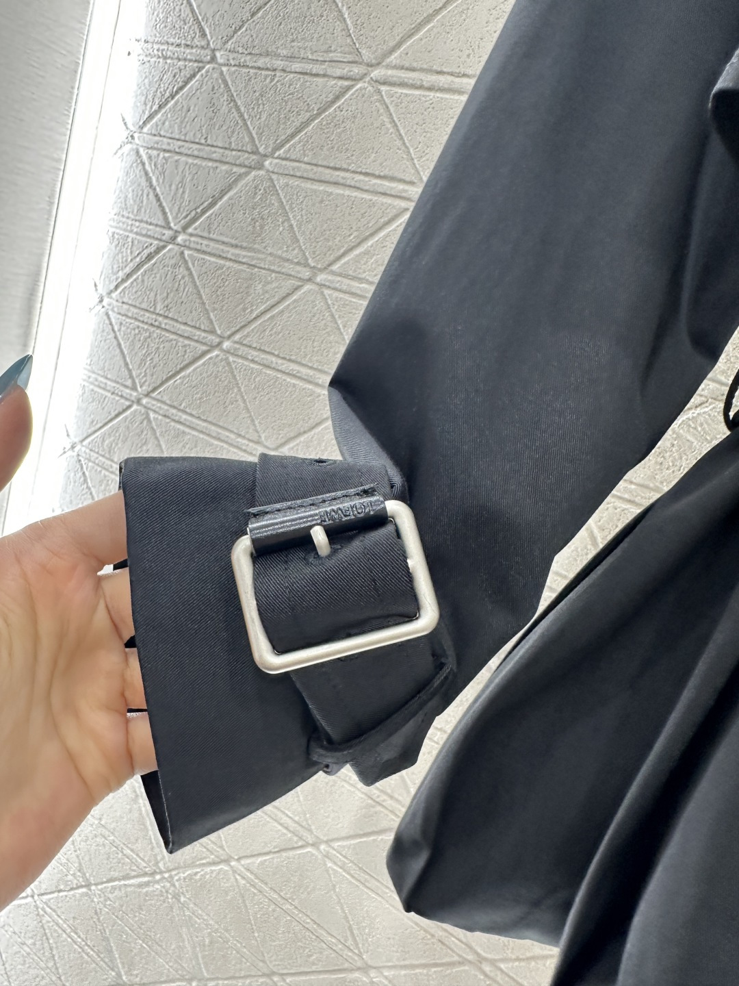 ♥Loew*♥2025新品上架 腰带披肩风衣外套定制YB斜纹棉材质 光泽细腻 穿搭舒适 风衣外套版型 沿