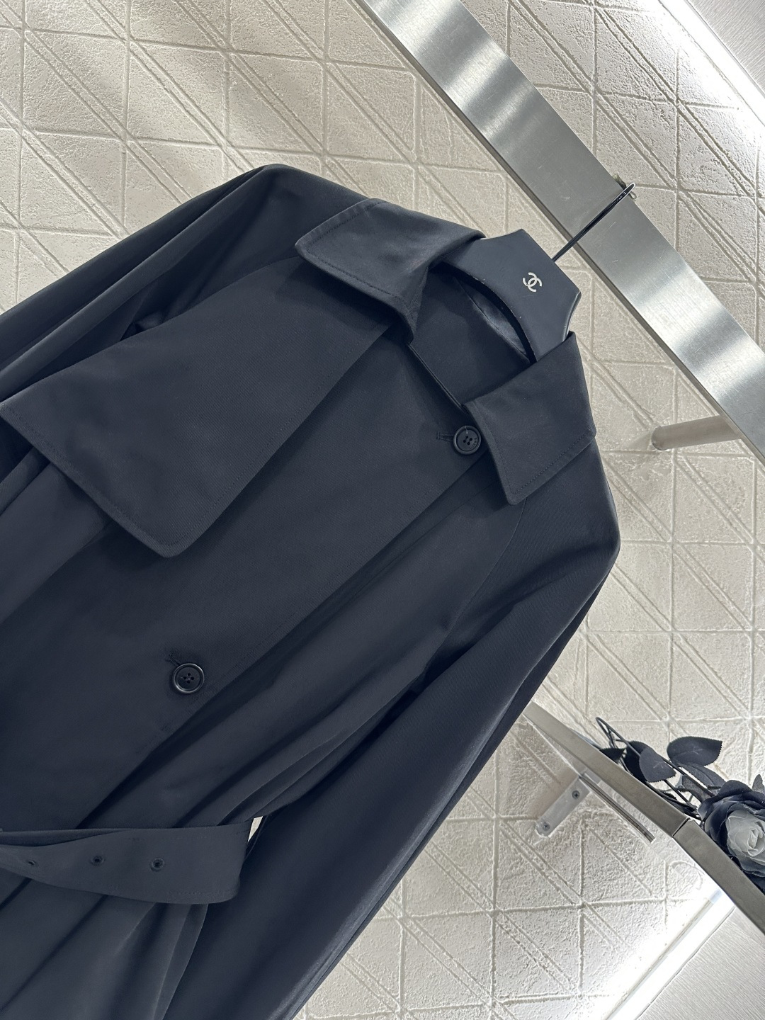 ♥Loew*♥2025新品上架 腰带披肩风衣外套定制YB斜纹棉材质 光泽细腻 穿搭舒适 风衣外套版型 沿