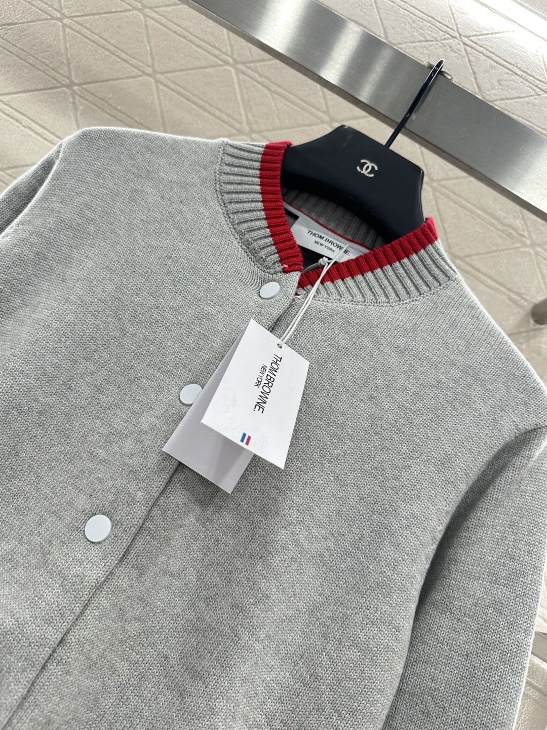♥Thom brown*♥2025新品上架 棒球针织外套定制YB羊毛纱线织造 质感高级 品相十足 常规针