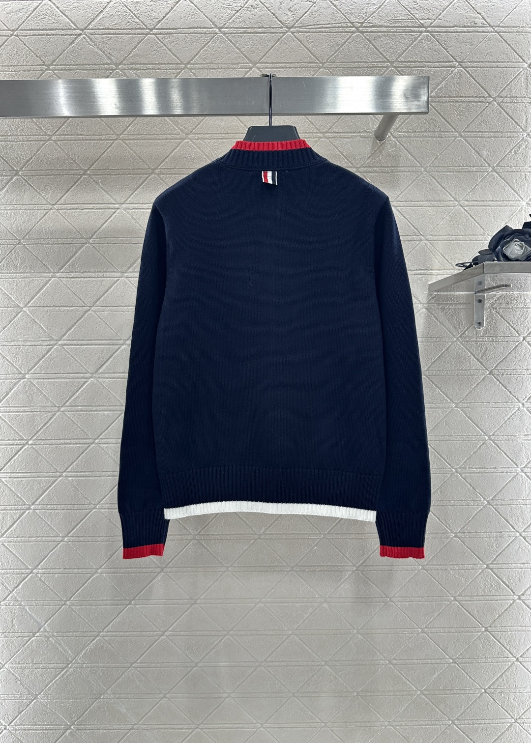 ♥Thom brown*♥2025新品上架 棒球针织外套定制YB羊毛纱线织造 质感高级 品相十足 常规针