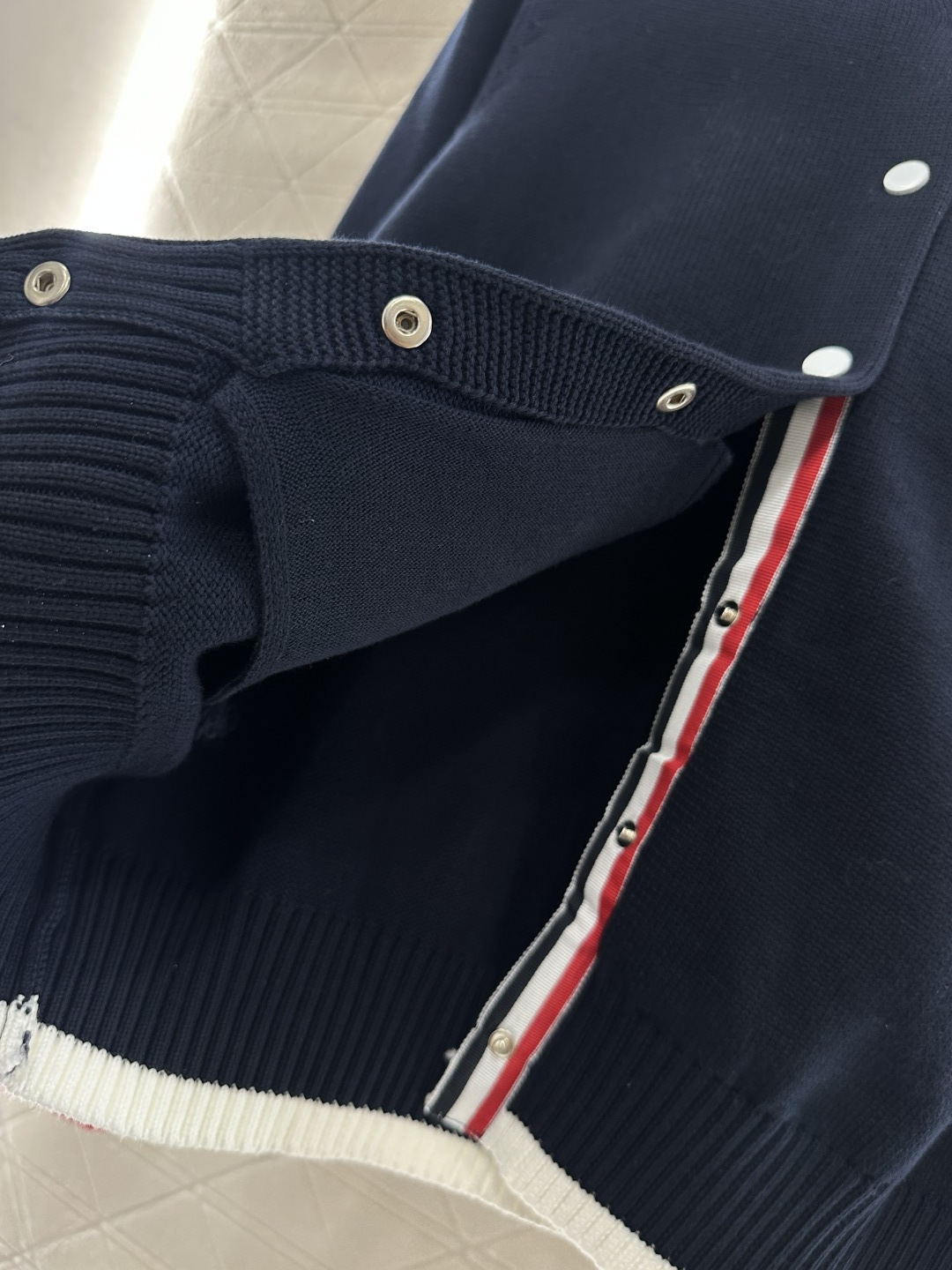 ♥Thom brown*♥2025新品上架 棒球针织外套定制YB羊毛纱线织造 质感高级 品相十足 常规针