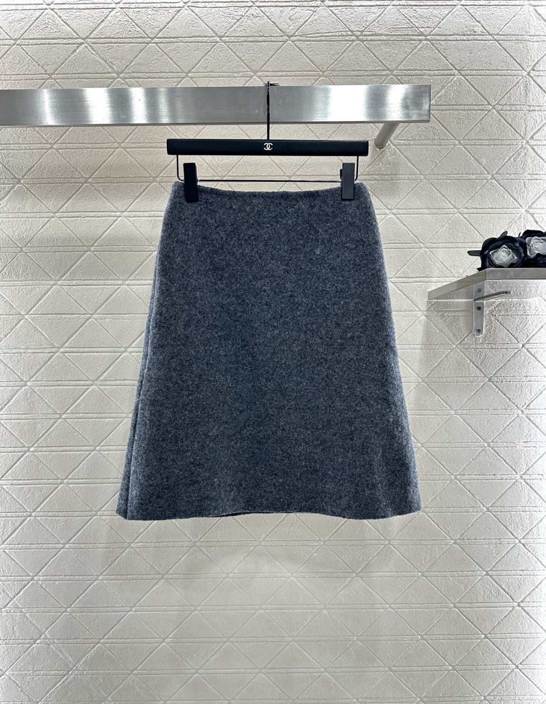 ♥Miumi*♥2025新品上架 圆领羊毛粗呢外套短裙套装定制YB进口羊毛呢材质，质感还原，肌理感明显，