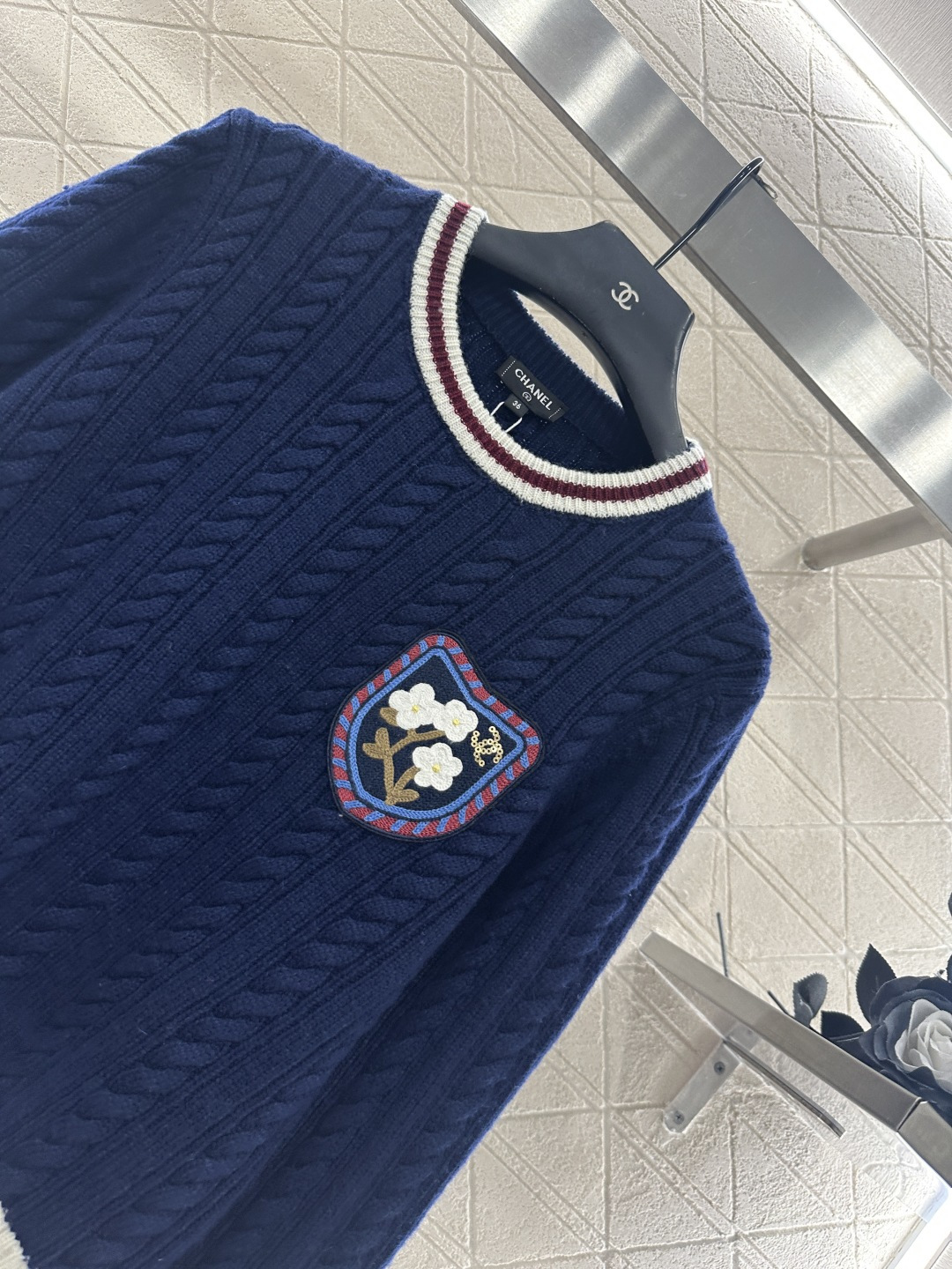 ♥Chane*♥2025新品上架 圆领麻花撞色针织套头毛衣定制YB羊绒纱线织造，质感光泽，柔软亲肤，圆领