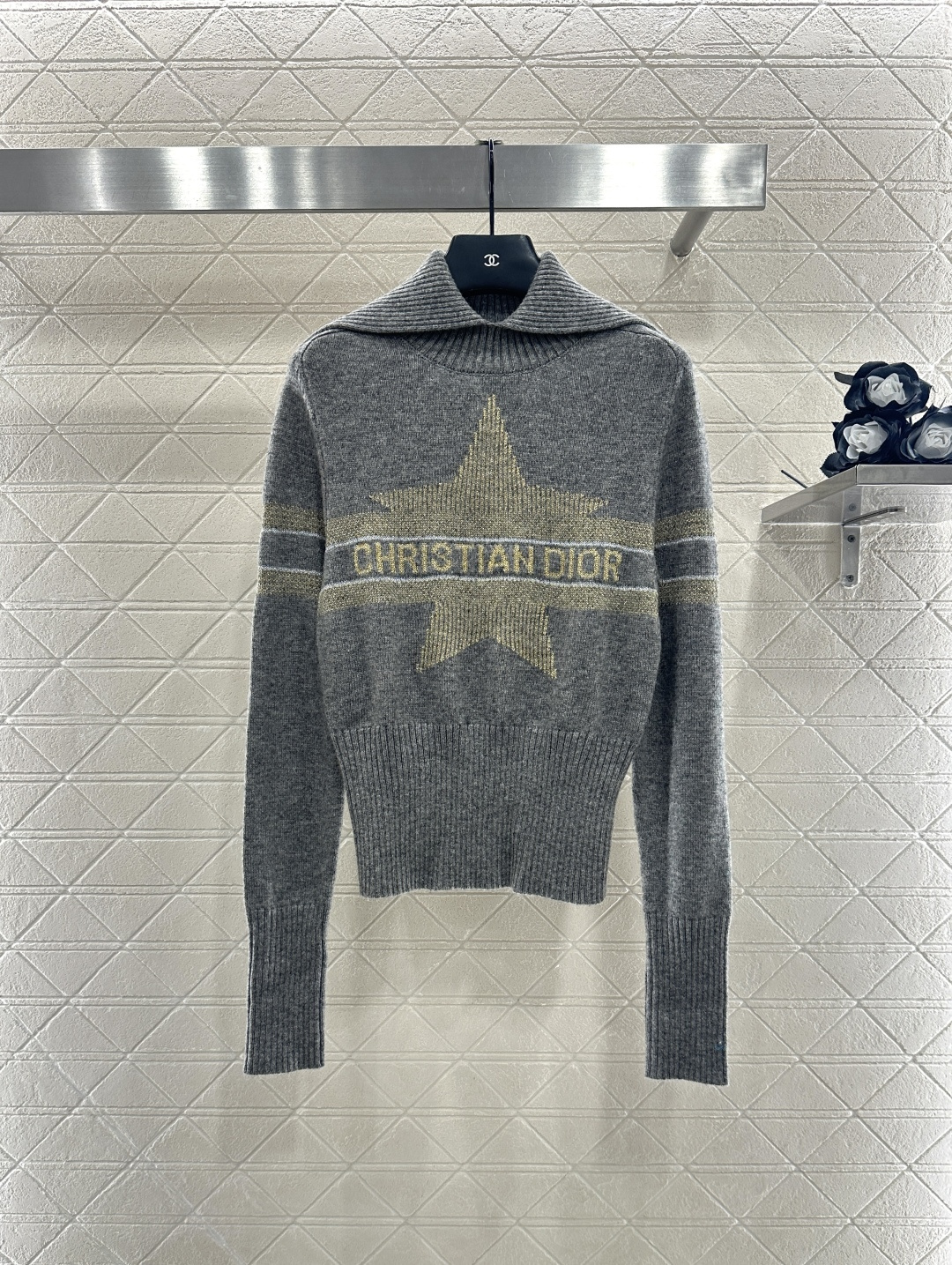 ♥Dio*♥2025新品上架 翻领针织套头毛衣定制YB羊绒羊毛纱线织造，质感高级，舒适柔软，大翻领长袖毛