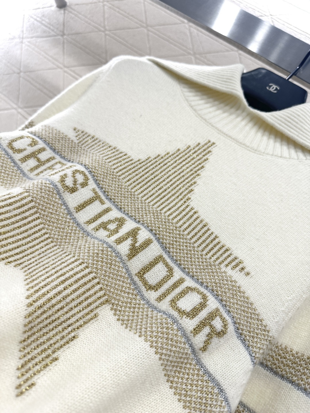 ♥Dio*♥2025新品上架 翻领针织套头毛衣定制YB羊绒羊毛纱线织造，质感高级，舒适柔软，大翻领长袖毛