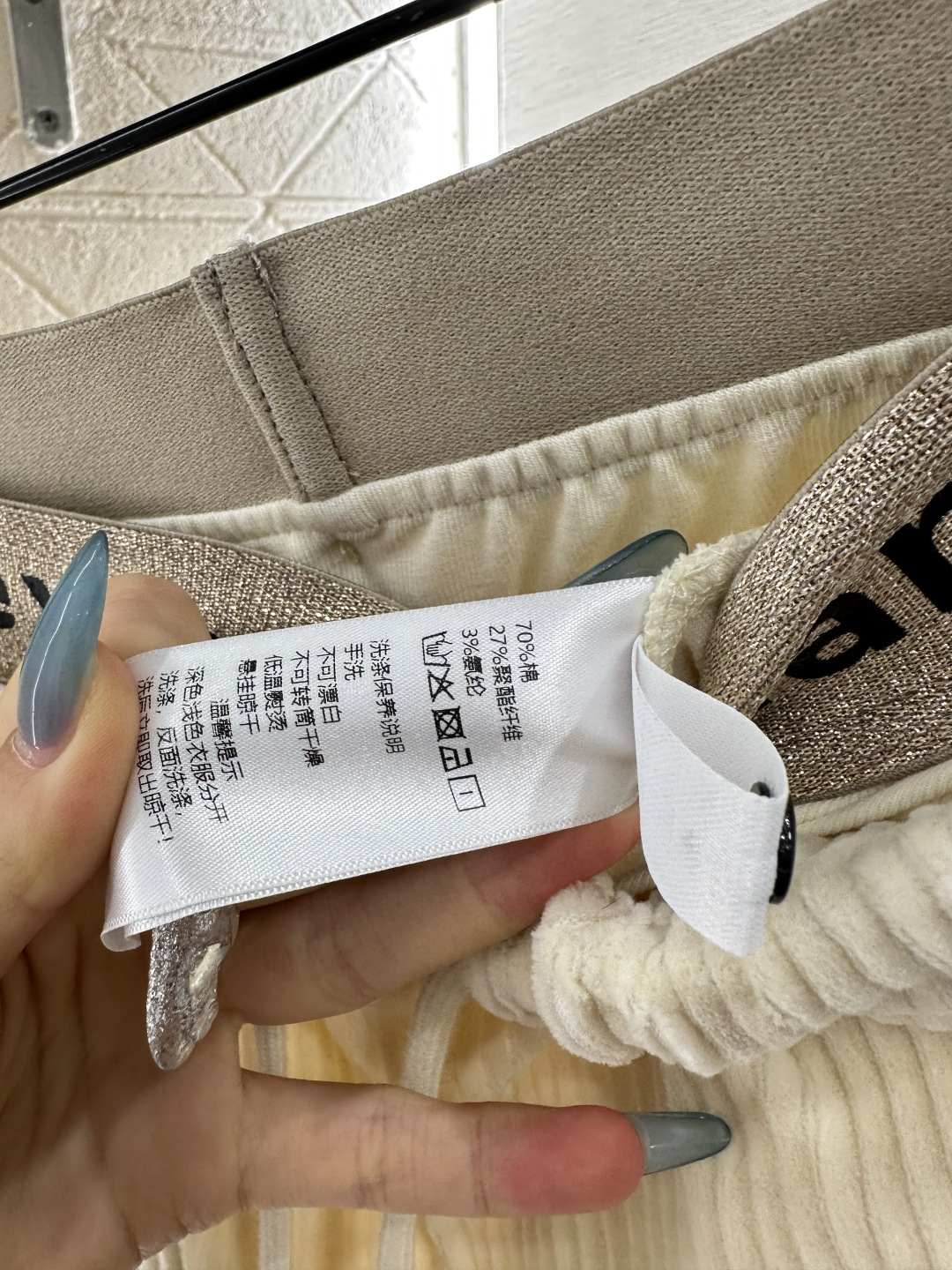 ♥Alexander wan*♥2025新品上架 高腰抽绳阔腿弯刀长裤定制YB进口灯芯绒材质，面料柔软舒