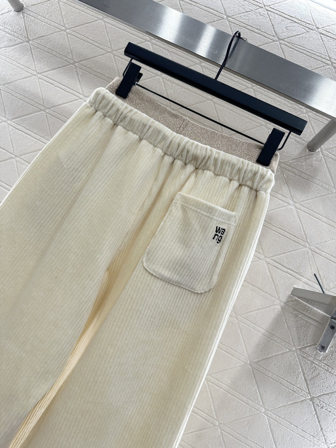 ♥Alexander wan*♥2025新品上架 高腰抽绳阔腿弯刀长裤定制YB进口灯芯绒材质，面料柔软舒