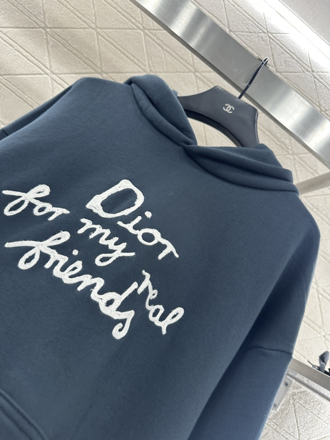 ♥Dio*♥2025新品上架 连帽字母卫衣定制YB原生全棉材质，柔软亲肤，久洗不易变形起球，质感十足，落