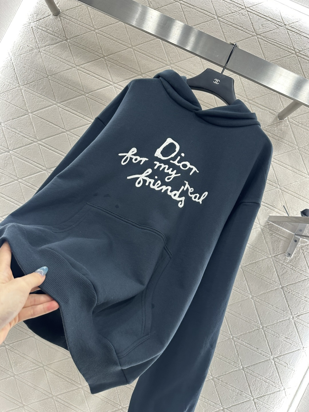♥Dio*♥2025新品上架 连帽字母卫衣定制YB原生全棉材质，柔软亲肤，久洗不易变形起球，质感十足，落
