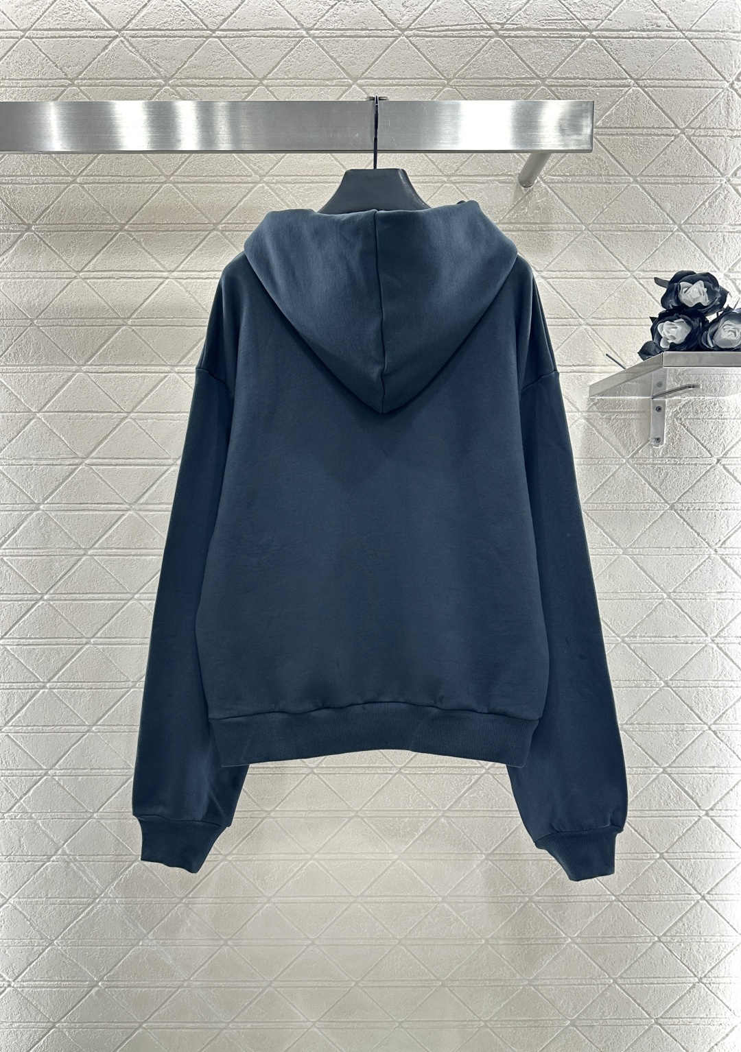 ♥Dio*♥2025新品上架 连帽字母卫衣定制YB原生全棉材质，柔软亲肤，久洗不易变形起球，质感十足，落