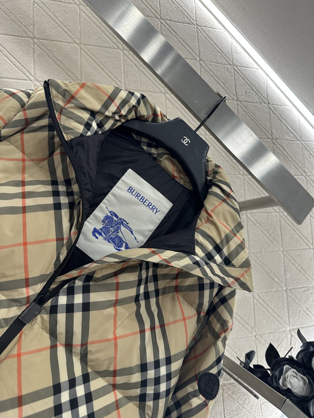 ♥BBR*♥2025新品上架 隐藏可拆卸连帽格纹羽绒服定制YB防风防水尼龙材质，质感上乘，隐藏可拆卸连帽