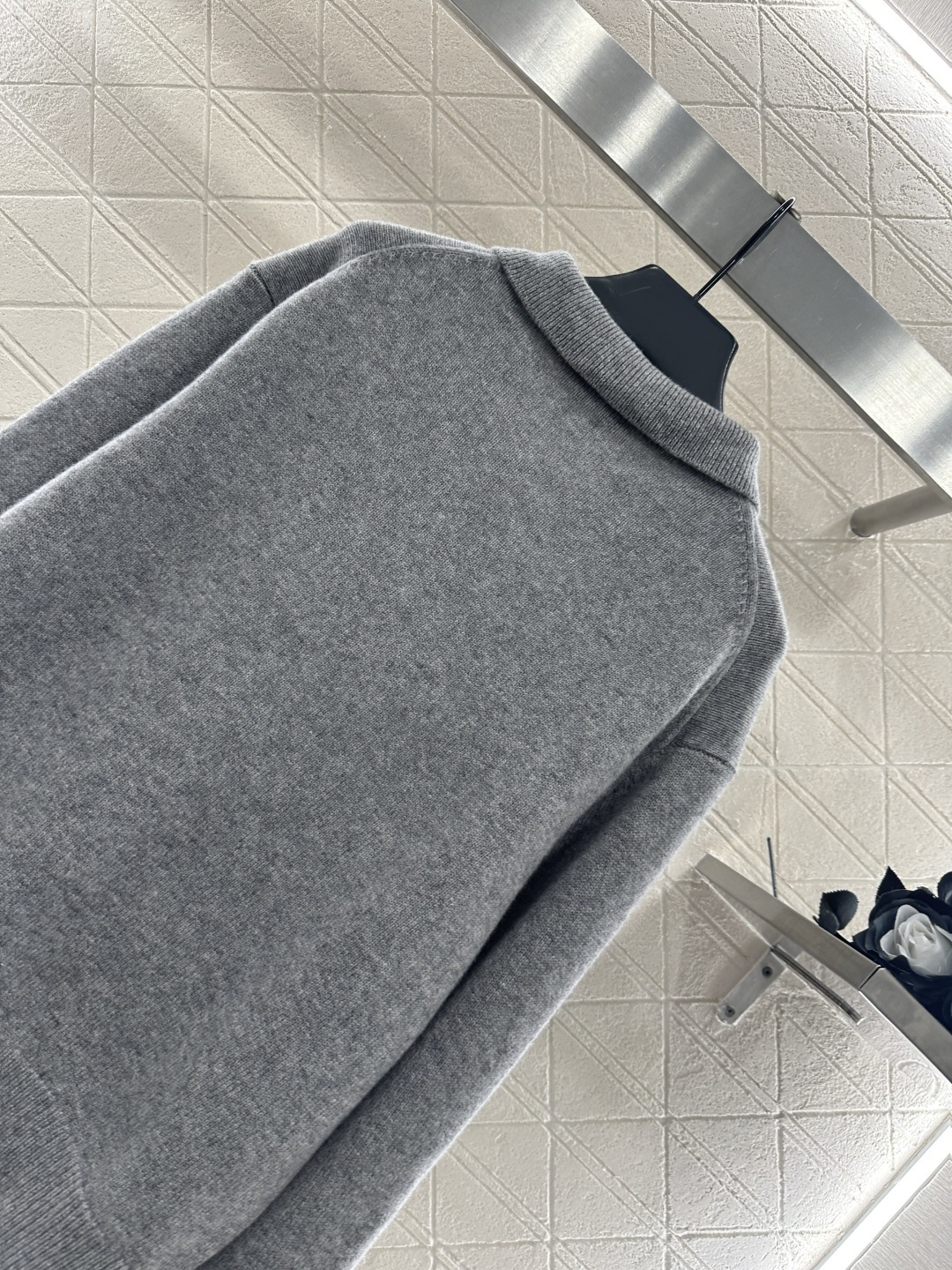 ♥Miumi*♥2025新品上架 翻领针织开衫定制YB羊绒羊毛纱线织造，细腻柔软，弹力十足 ，精致翻领拉