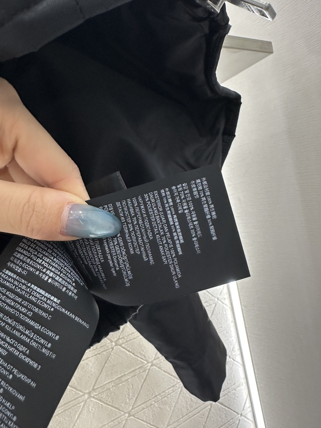 ♥Prad*♥2025新品上架 连帽棉服外套定制YB防风防水尼龙材质，质感上乘，连帽拉链外套版型，成衣内