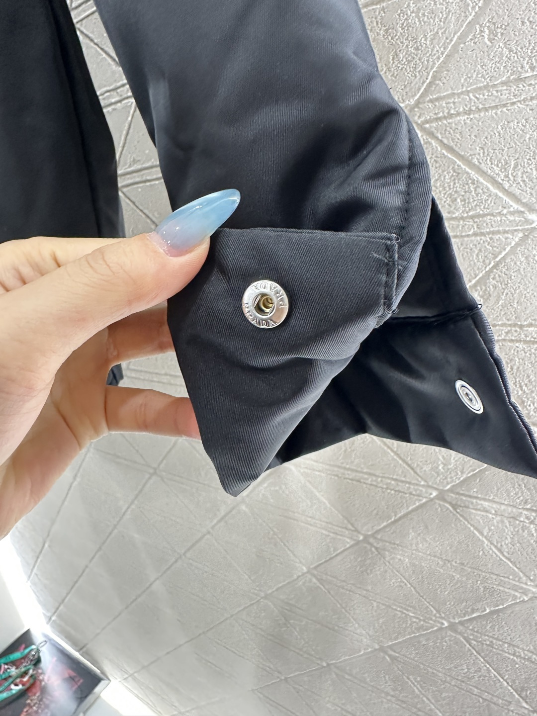 ♥Prad*♥2025新品上架 连帽棉服外套定制YB防风防水尼龙材质，质感上乘，连帽拉链外套版型，成衣内