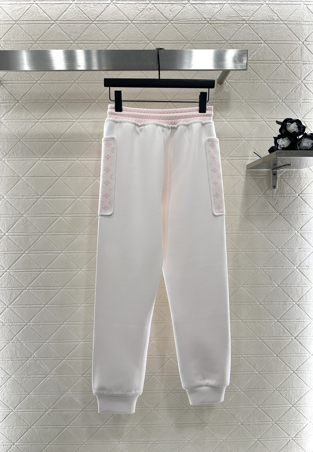 ♥Louis vuitto*♥2025新品上架 连帽提花外套长裤套装定制YB进口棉纶混纺材质，复合工艺处