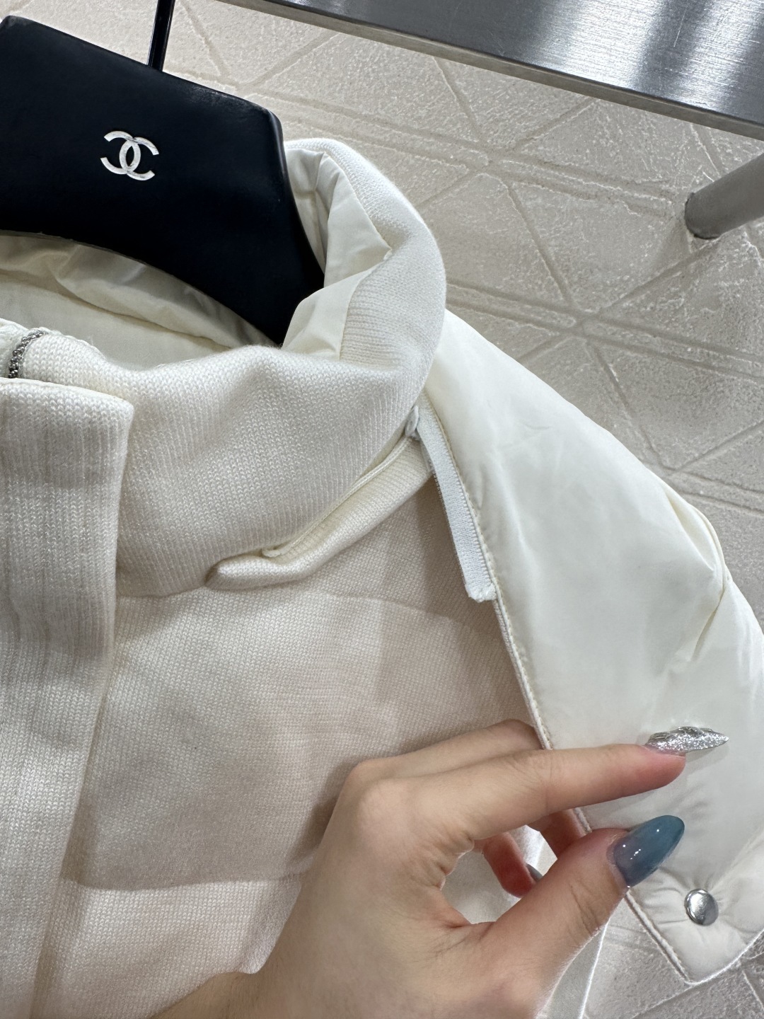 ♥Bc*♥2025新品上架可拆卸连帽双面羽绒马甲定制YB防风防水尼龙➕羊毛材质,白鹅绒填充内里,整件轻盈