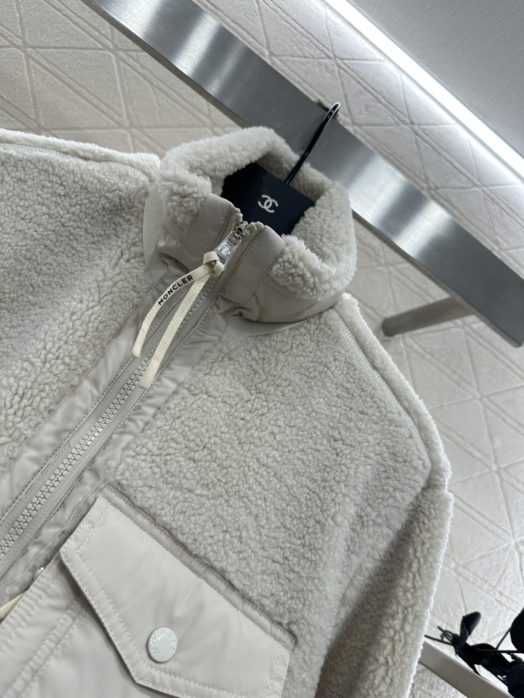 Moncler Teddy Fleece Jacket, Soft & Stylish, Perfect for Fall & Winter 7 cmp i1759408572557 397 0 5